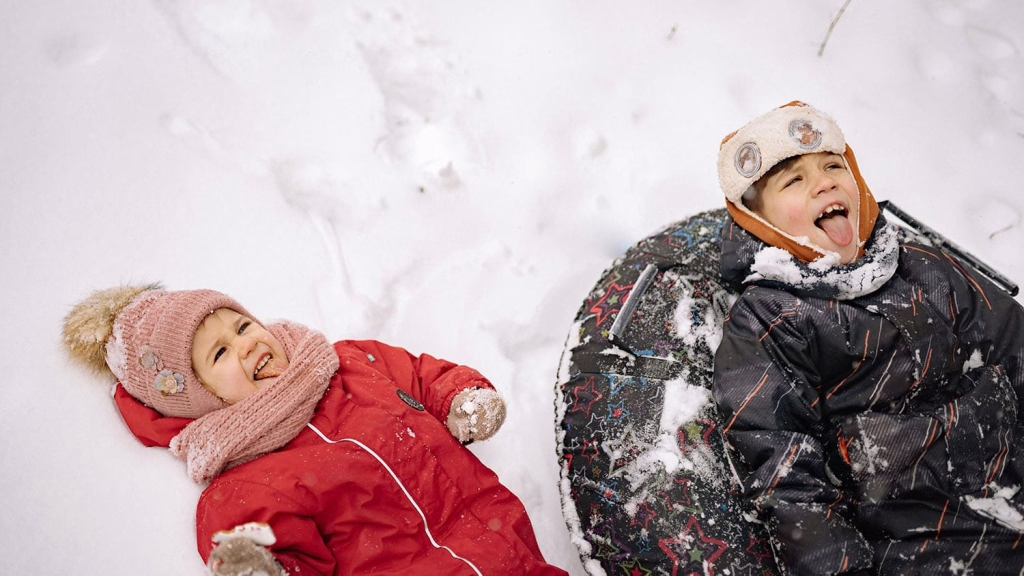 Как понять, холодно или жарко ребенку: признаки, советы и частые ошибки родителей Как понять, холодно или жарко ребенку: признаки, советы и частые ошибки родителей