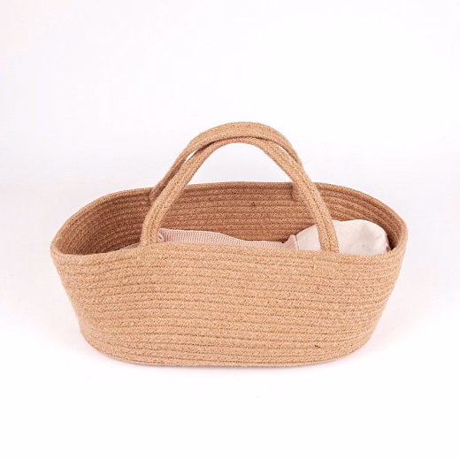 Вязаная кроватка-переноска для кукол от бренда Egmont Toys