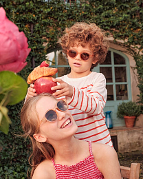 Очки KIDS Oval Sunglasses-Breakfast Art-Fig Pink от бренда Olivio and Co