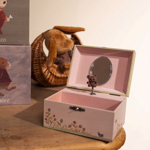 Музыкальная шкатулка "Времена года" от бренда Egmont Toys