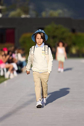 Брюки чинос бежевого цвета от бренда Trussardi