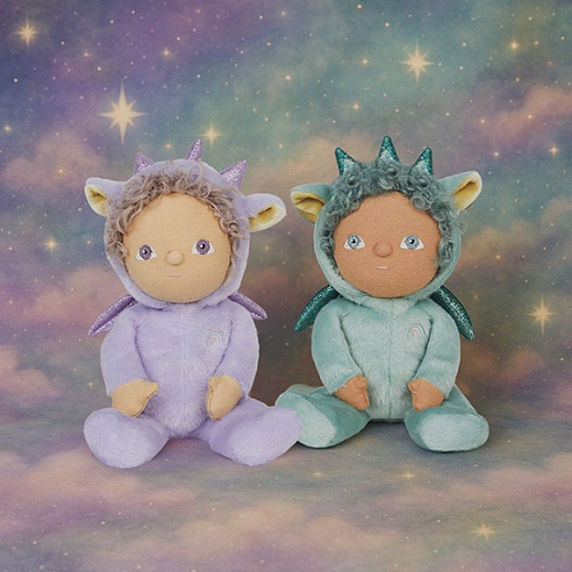Кукла Duffy Dragon лавандового цвета от бренда Olli Ella
