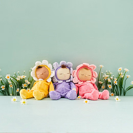 Текстильная кукла Dozy Dinkum Pickle Lavender от бренда Olli Ella