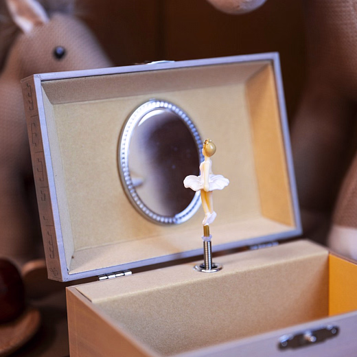 Музыкальная шкатулка "Зверята" от бренда Egmont Toys