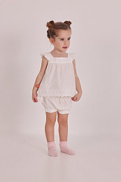 Блуза с рюшами и блумеры от бренда Boboli