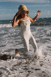 Футболка для плавания Mint cherry от бренда Tinycottons