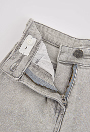 Джинсы Light Grey от бренда Boboli