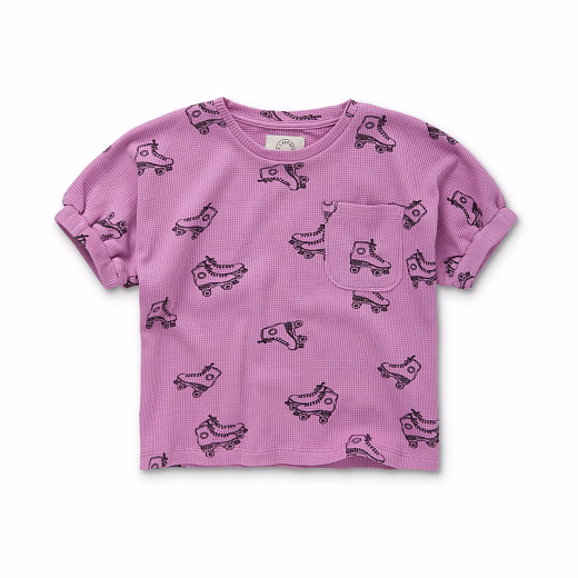 Футболка с принтом роликов от бренда Sproet & Sprout Фиолетовый