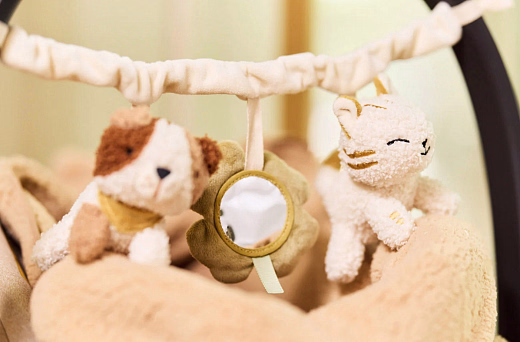 Игрушка подвесная Котики - Собачки от бренда Jollein