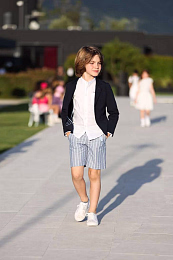 Шорты голубые в полоску от бренда Trussardi