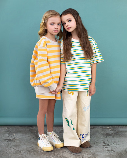 Свитшот Orange Stripes от бренда Tinycottons
