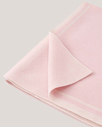 Плед розового цвета с принтом лошадки от бренда Anna Leon