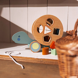 Каталка-сортер "Черепаха" от бренда Egmont Toys