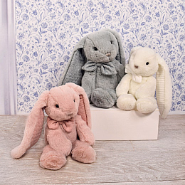 Кролик Preppy Chic в подарочной коробке, 40 см от бренда Histoire d'Ours