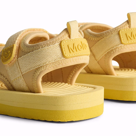 Сланцы Zola Banana Light от бренда MOLO