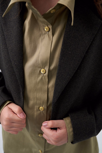 Жакет укороченный и брюки от бренда NOT A TOY