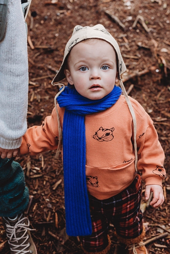 Шарф синего цвета от бренда Sproet & Sprout