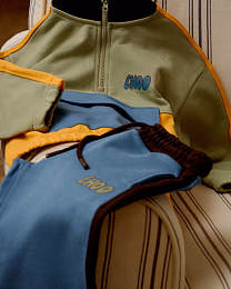 Свитшот Color Block CHOO от бренда CHOOCHOO