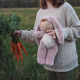 Кукла Cozy Dinkums Bunny Flopsy Rose от бренда Olli Ella