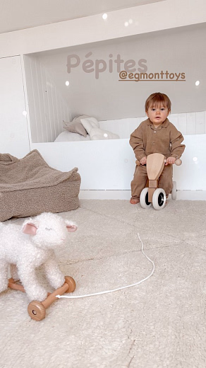 Каталка "Овечка Мэри" от бренда Egmont Toys