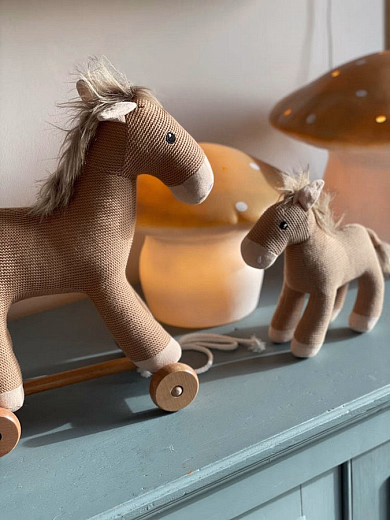 Каталка "Лошадка Генри" от бренда Egmont Toys