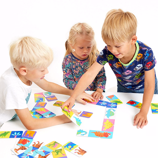 Игра домино Динозавры от бренда Banana Panda