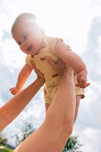 Блумеры Apple Print от бренда Sproet & Sprout