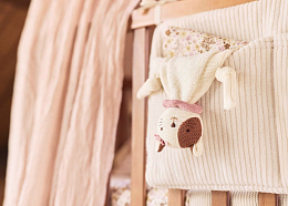 Комфортер - держатель для пустышки Кошечка Жили от бренда Jollein