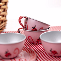 Набор посуды «Божья коровка» от бренда Egmont Toys