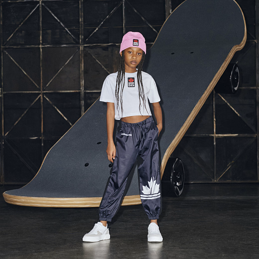 Шапка Roso с нашивкой от бренда Dsquared2