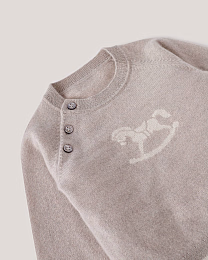 Джемпер и джоггеры бежевого цвета с принтом лошадки от бренда Anna Leon