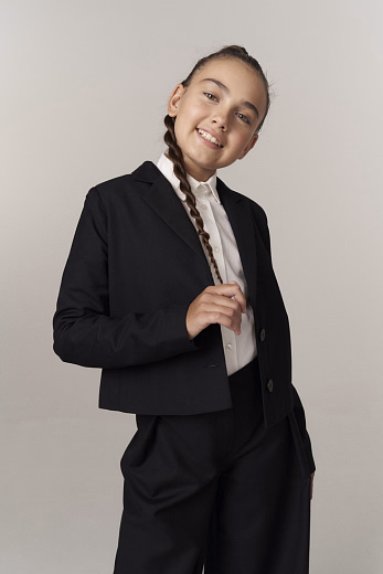 Пиджак и брюки черного цвета от бренда NOT A TOY