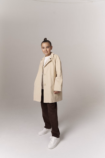 Тренч бежевого цвета от бренда NOT A TOY