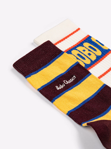 Носки коричневого и молочного цвета от бренда Bobo Choses