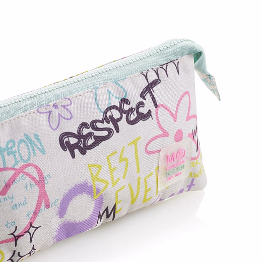 Пенал с тремя отделениями Граффити от бренда MiquelRius