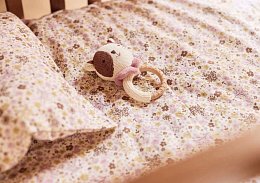 Прорезыватель силиконовый Кошечка Жили от бренда Jollein