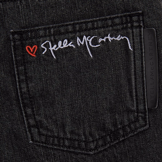 Джинсы декоррированные кнопками от бренда Stella McCartney kids