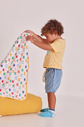 Футболка в полоску с крабом и шорты от бренда Boboli