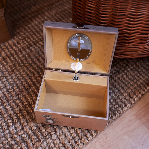 Музыкальная шкатулка "Зверята" от бренда Egmont Toys