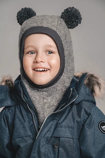 Шапка-шлем Bear pompons grey от бренда Peppihat
