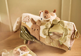 Развивающий треугольник Веселая ферма 36 см от бренда Jollein