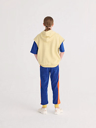 Жилет с капюшоном от бренда Bobo Choses