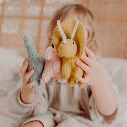 Мягкие игрушки Динозавры в подарочной коробке от бренда Olli Ella