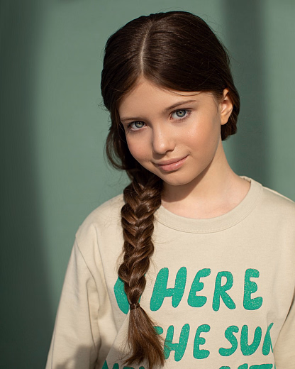 Свитшот Where the sun never sets от бренда Tinycottons