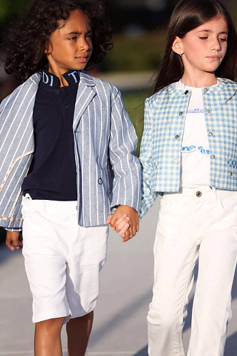 Пиджак голубого цвета в полоску от бренда Trussardi