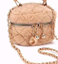 Сумка с золотой фурнитурой от бренда Original Marines