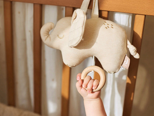 Музыкальная игрушка Слоник от бренда Jollein