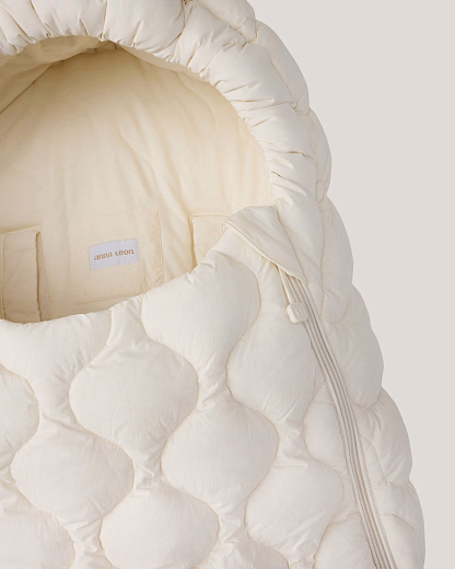 Конверт Milk Wave от бренда Anna Leon