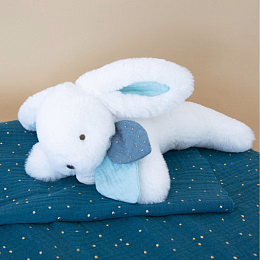 Зайка с голубыми ушками в коробке от бренда Doudou et Compagnie