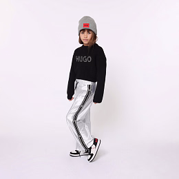 Шапка серая Red Logo от бренда HUGO